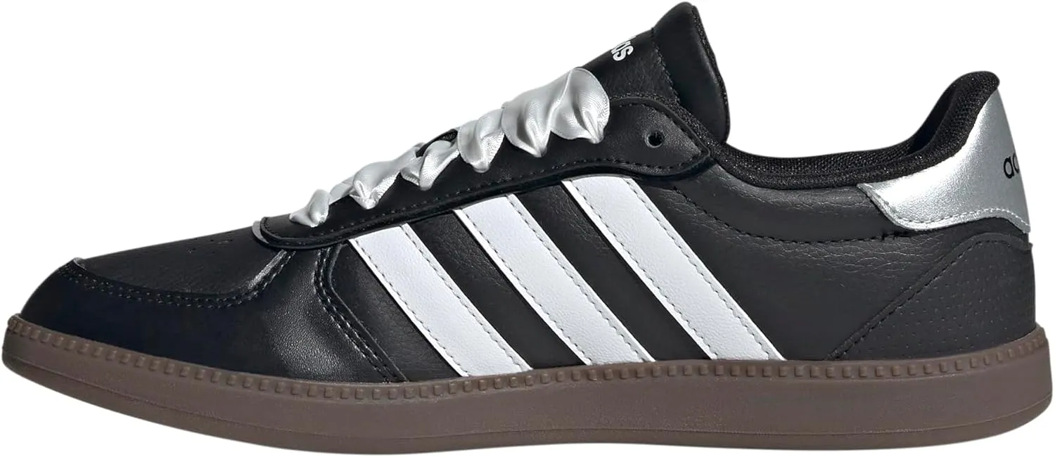 adidas Women's Breaknet Sleek Sneaker