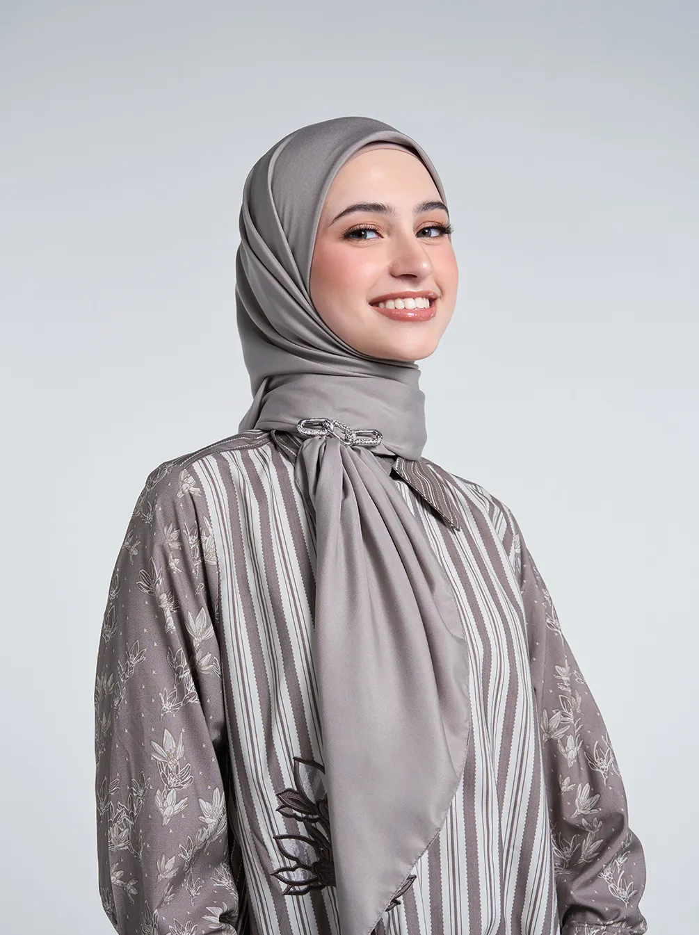 AIRY VOILE SCARF PLAIN ASH GREY