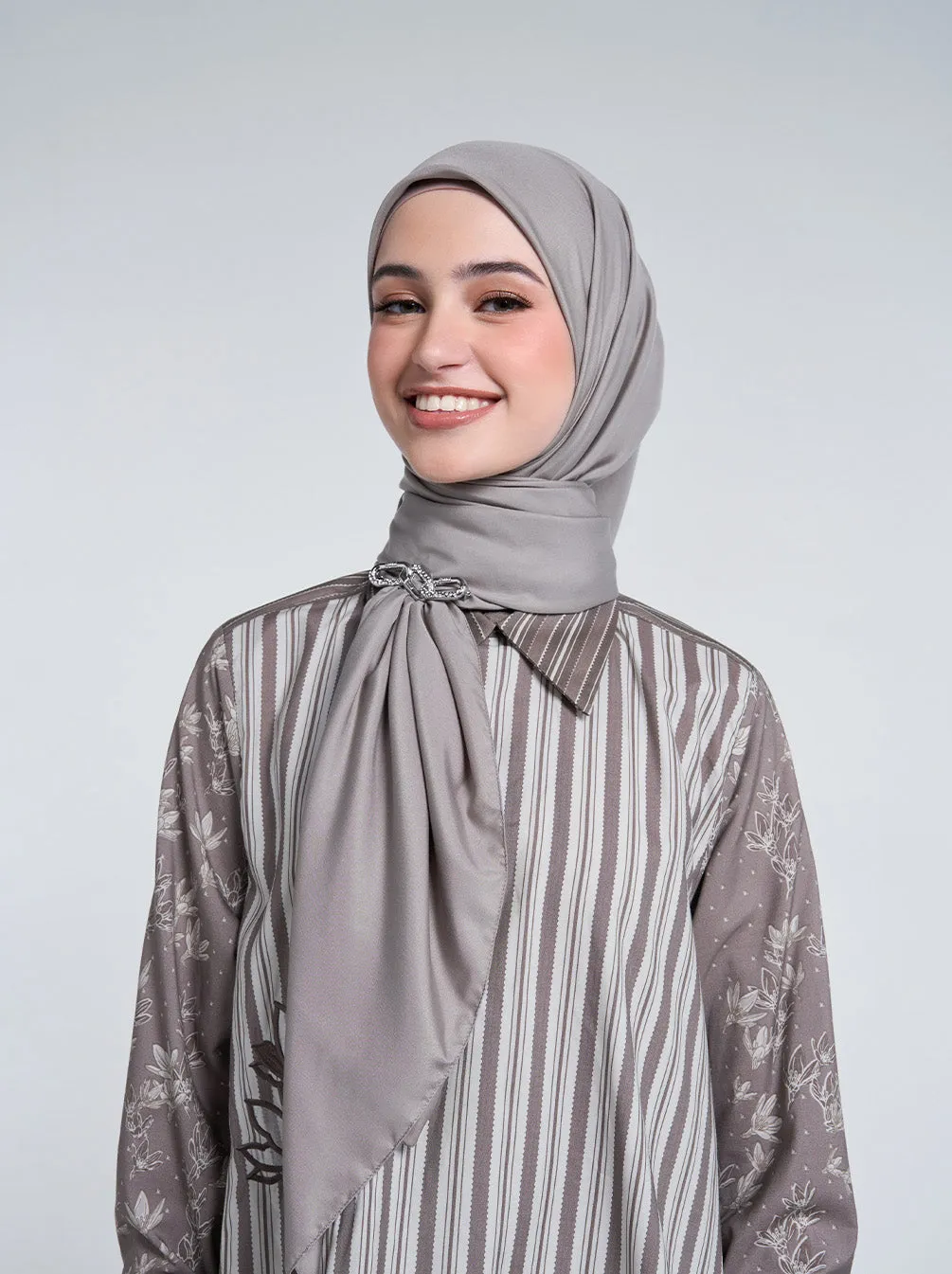 AIRY VOILE SCARF PLAIN ASH GREY