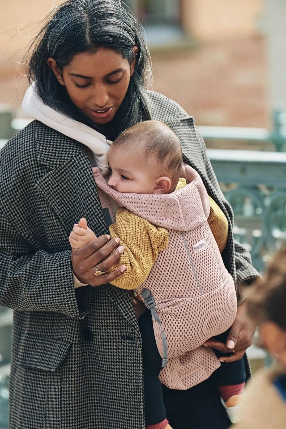 BabyBjörn Baby Carrier Free, 3D Mesh, Dusty Pink