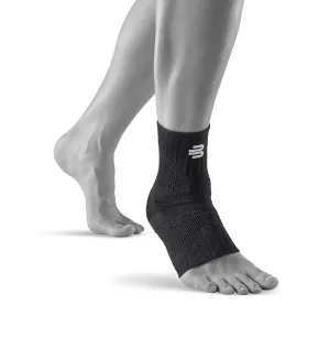 Bauerfeind Sports Ankle Support Dynamic - Ankle Compression Sleeve for Freedom of Movement - 3D AirKnit Fabric for Breathability - Premium Quality & Washable (M, All Black)