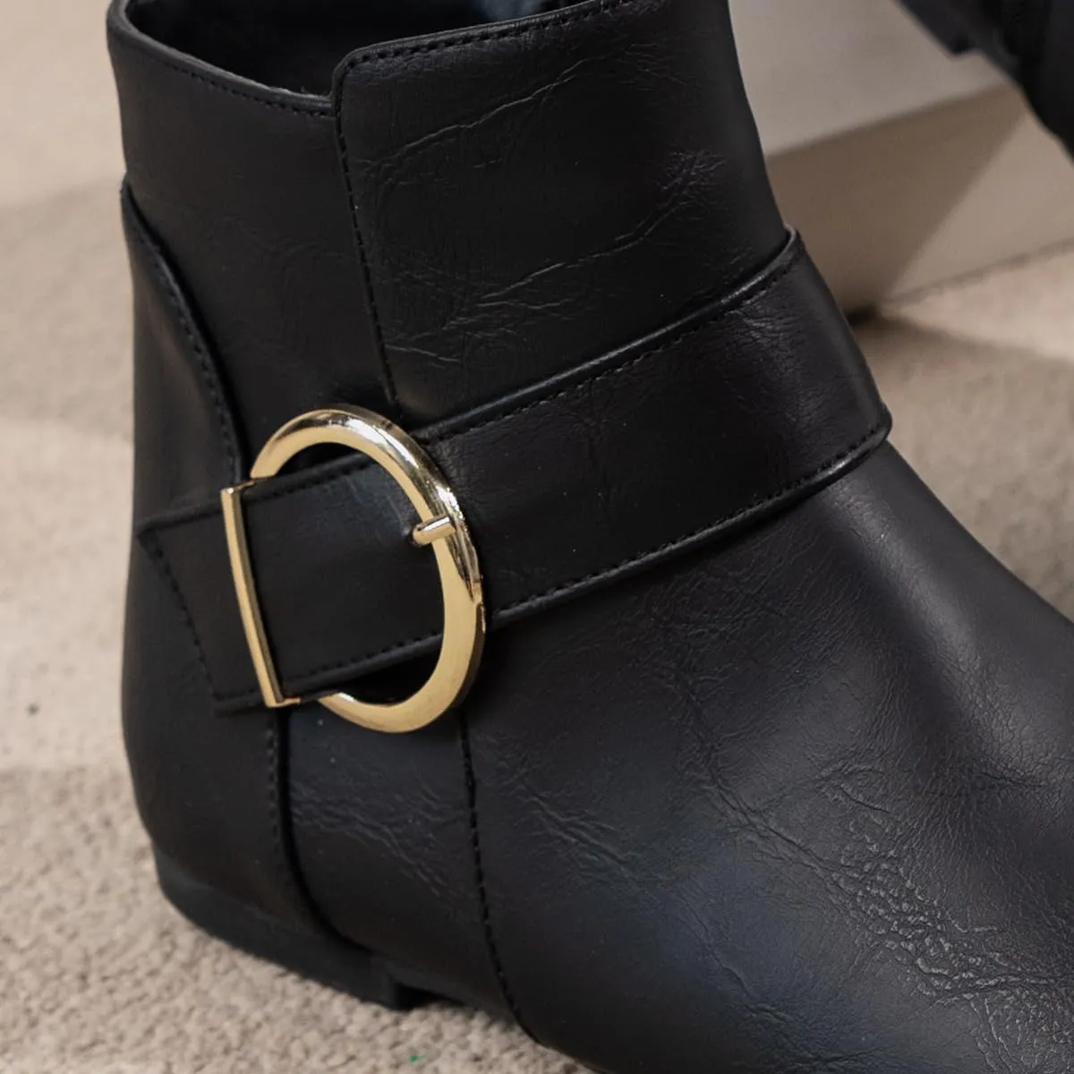 Black Leather Flat Ankle Booties for Women - Round Toe Fall Booties with Metal Lock, Stylish Flat Ankle Boots