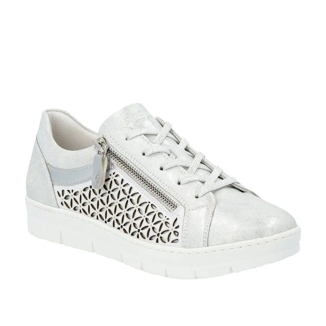 D5830 Lace Up Sneakers