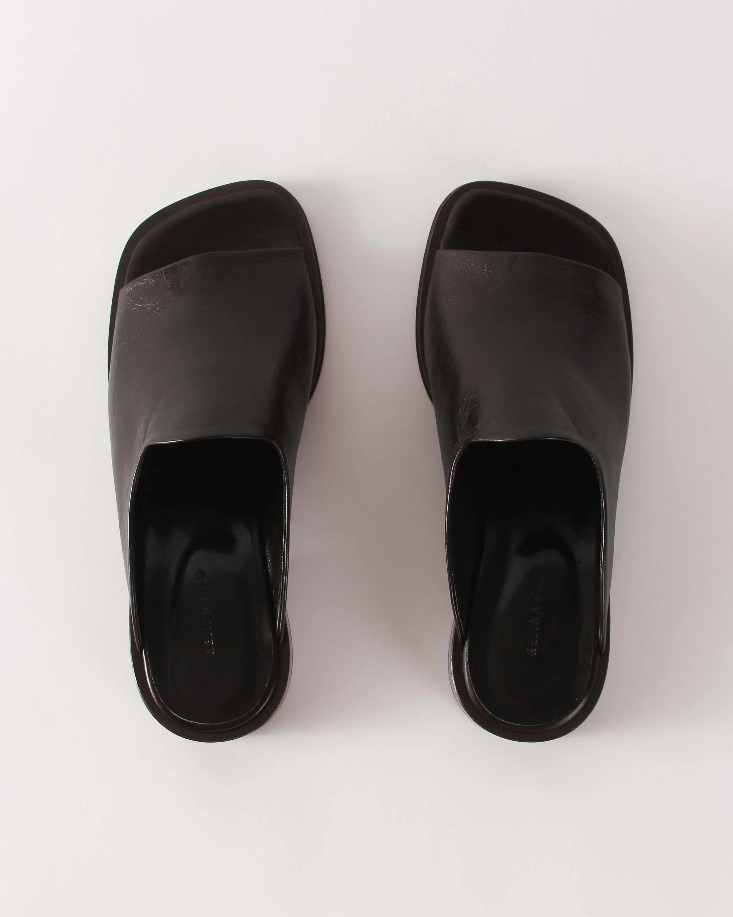 Flat Mule Leather Black