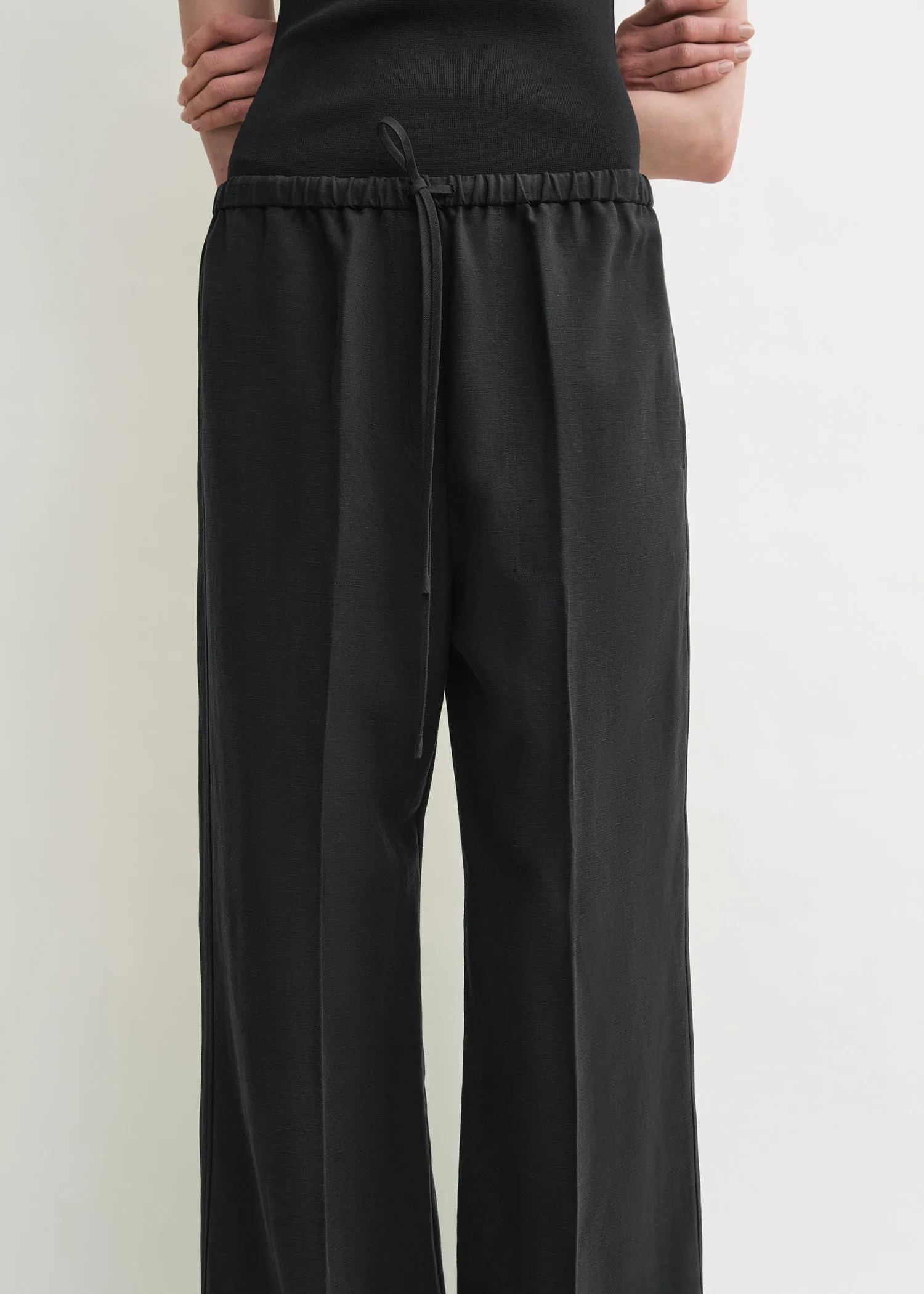 Fluid drawstring trousers black