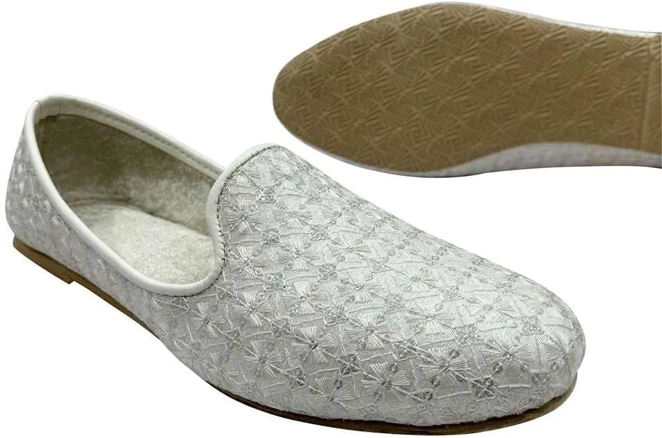 Handcrafted Punjabi Jutti for Men – Traditional Indian Slip-On Shoes | Ethnic Khussa for Wedding, Cultural & Festive Wear | Comfortable Mojari
