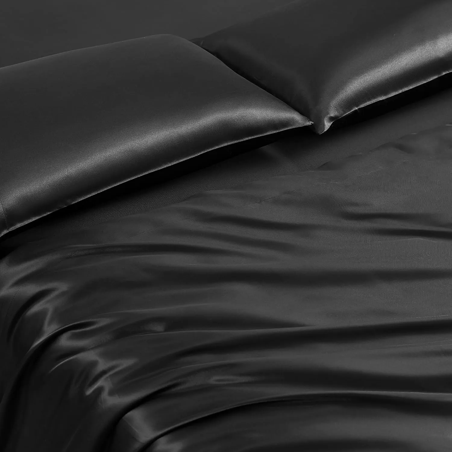 Juicy Couture Modern Black Leopard Satin Queen Comforter Set - Luxury Bed in a Bag – Soft & Stylish 8-Piece Bedding Collection