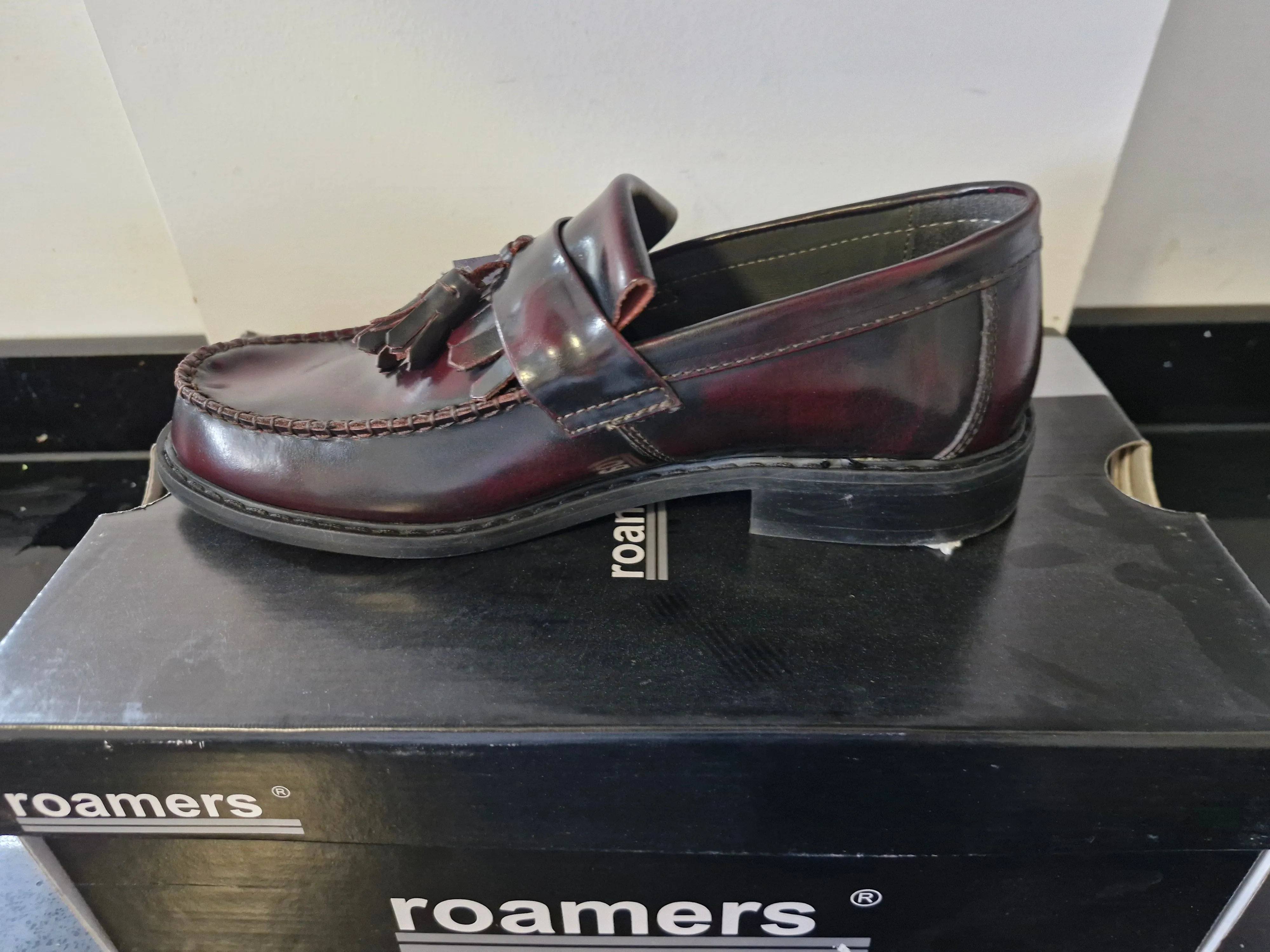 Loafer by Roamers - Hi Shine Oxblood Leather (M900BD)