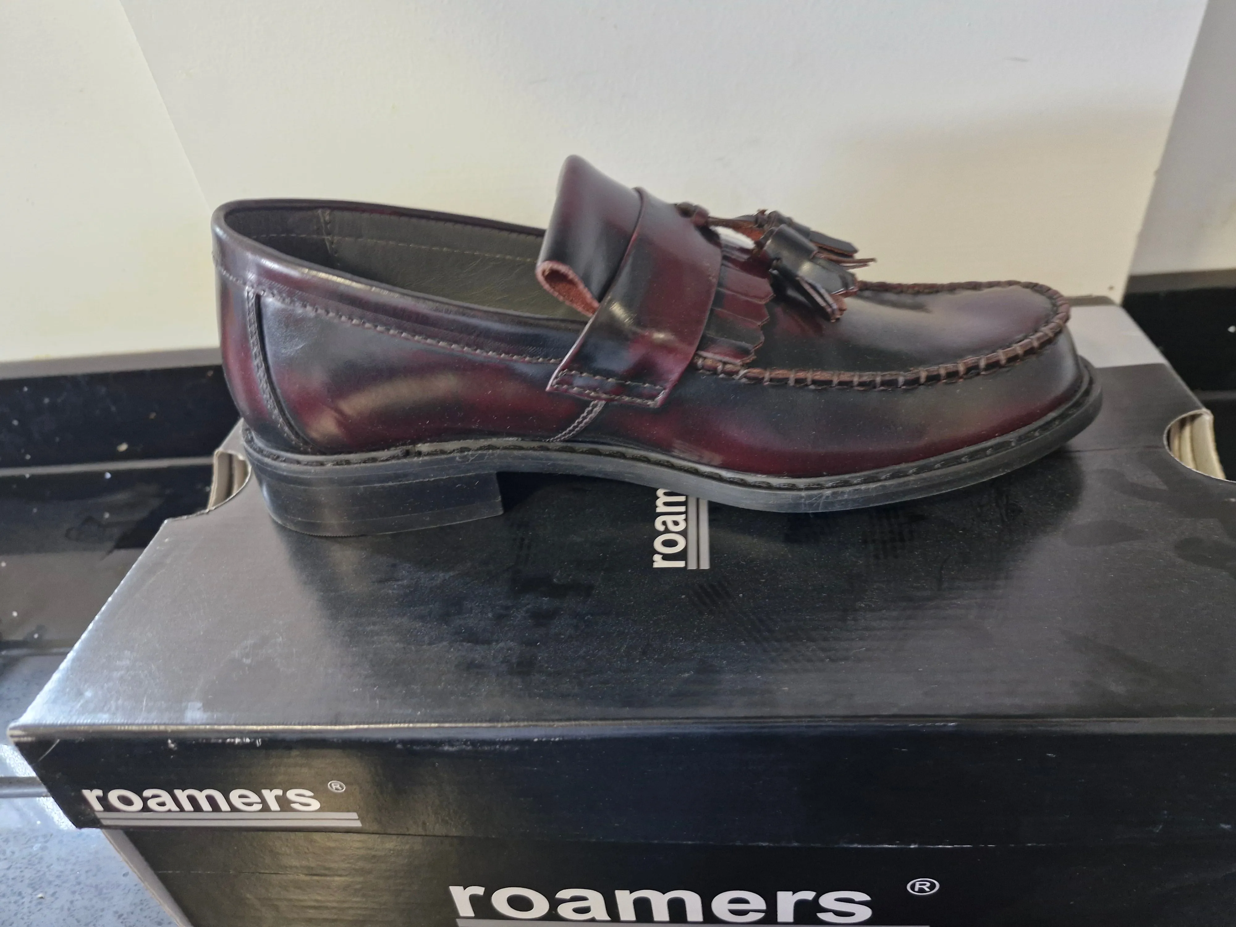Loafer by Roamers - Hi Shine Oxblood Leather (M900BD)