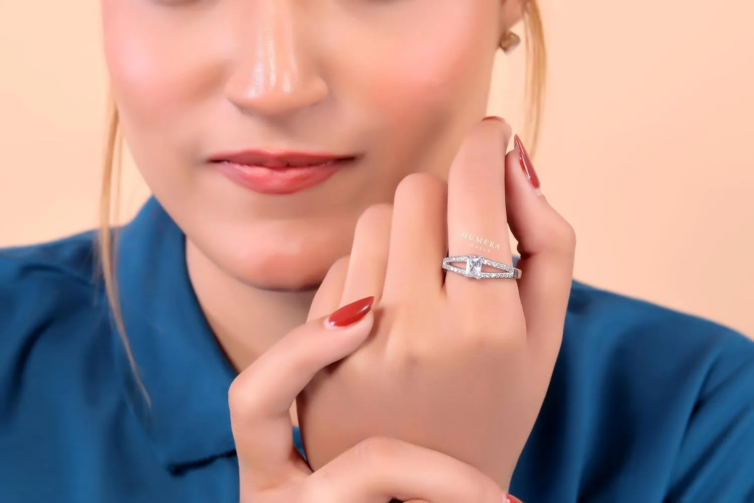 Modern Women's 925 Silver Ring with Square Cut Center Stone, Delicate Split-Band Design, Small CZ Diamonds, and Lightweight Elegant Open Structure for a Minimalistic Look