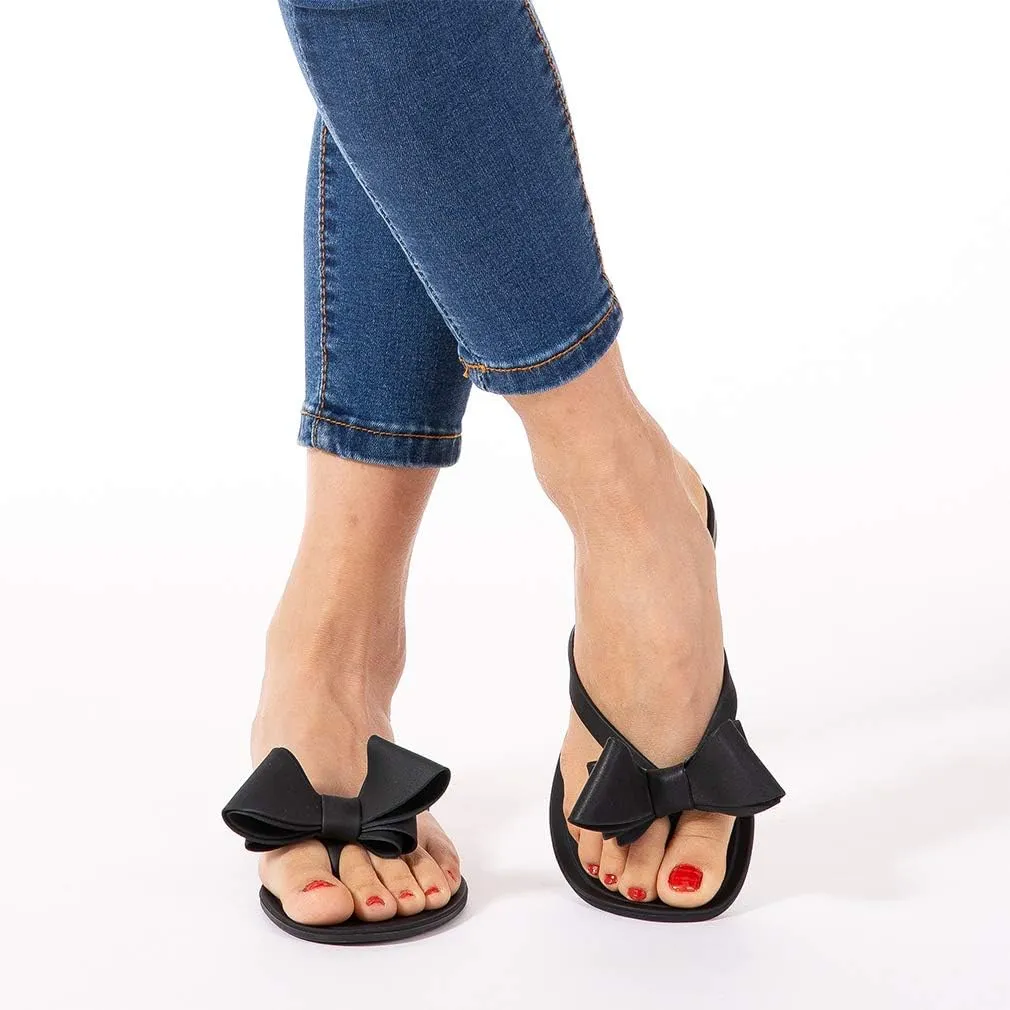 Mtzyoa Women Flip-Flops Flat Sandals Jelly Bow Beach Flat Rivets Rain Cute Dressy Summer Sandals