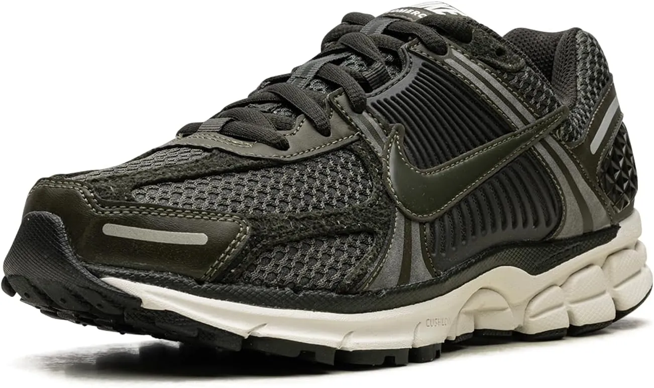 Nike Men's Gymnastics Shoes Sneaker, 6