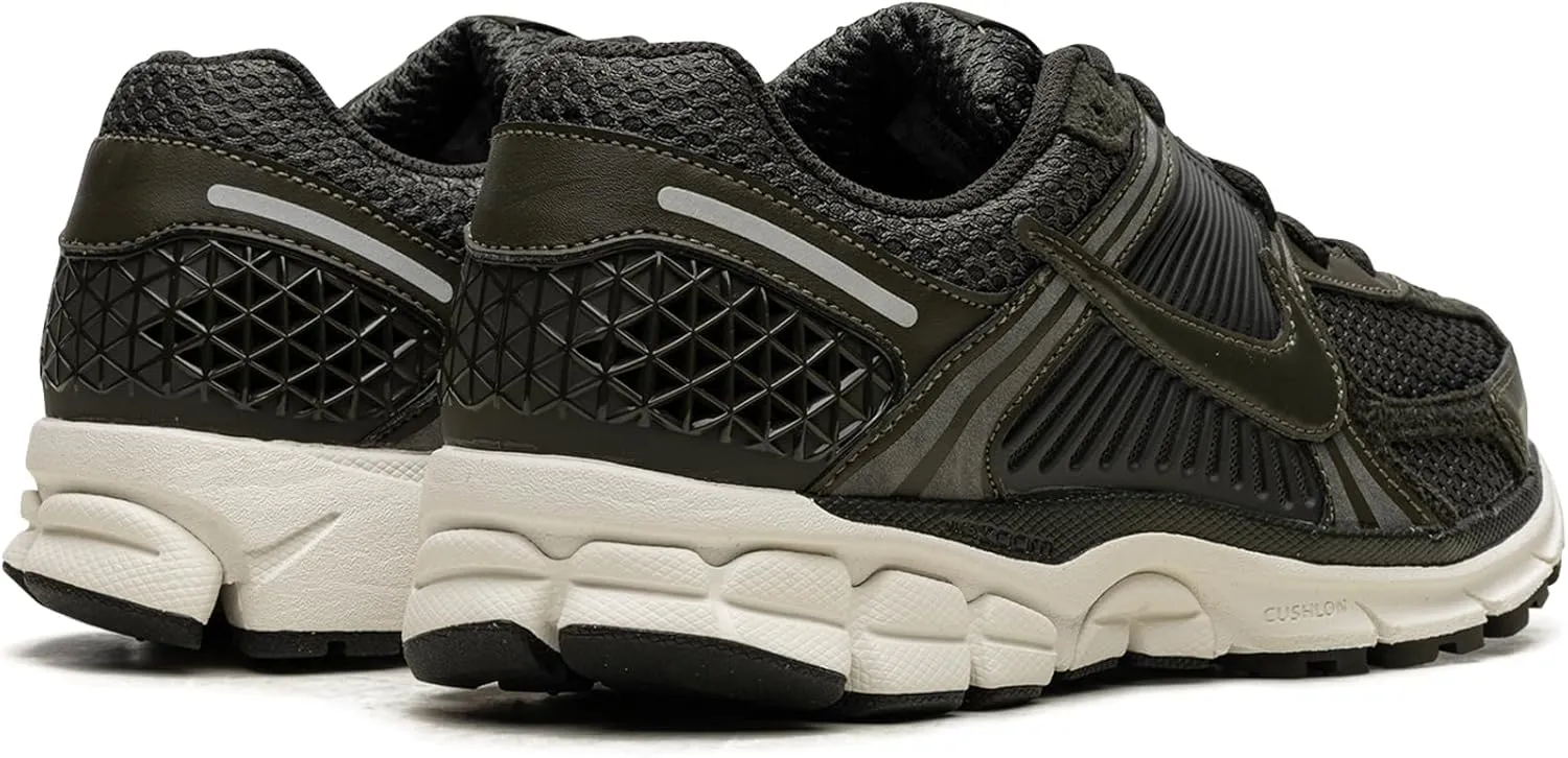 Nike Men's Gymnastics Shoes Sneaker, 6