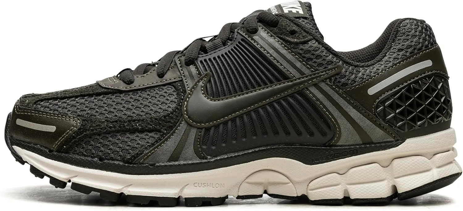 Nike Men's Gymnastics Shoes Sneaker, 6