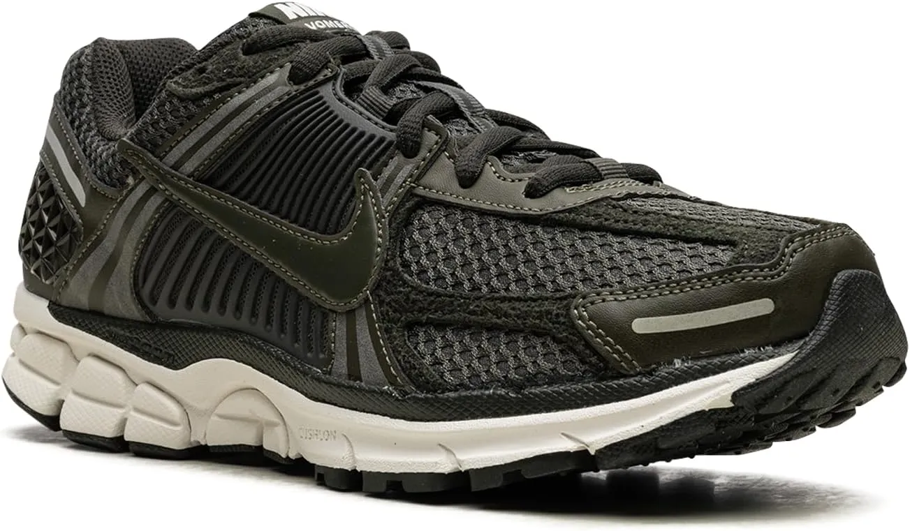 Nike Men's Gymnastics Shoes Sneaker, 6