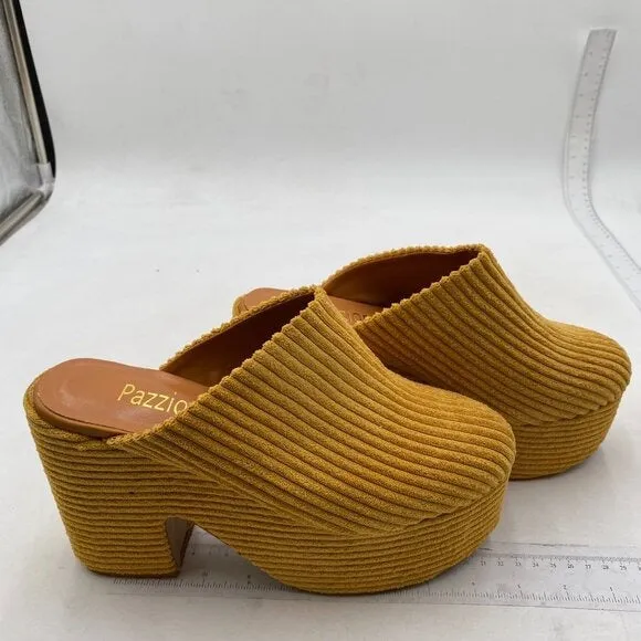 Pazzion Womens Comfy Thick Platform Round Closed Toe Clogs Mule Goldenrod Shoes