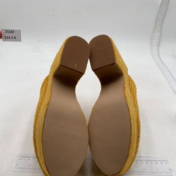 Pazzion Womens Comfy Thick Platform Round Closed Toe Clogs Mule Goldenrod Shoes