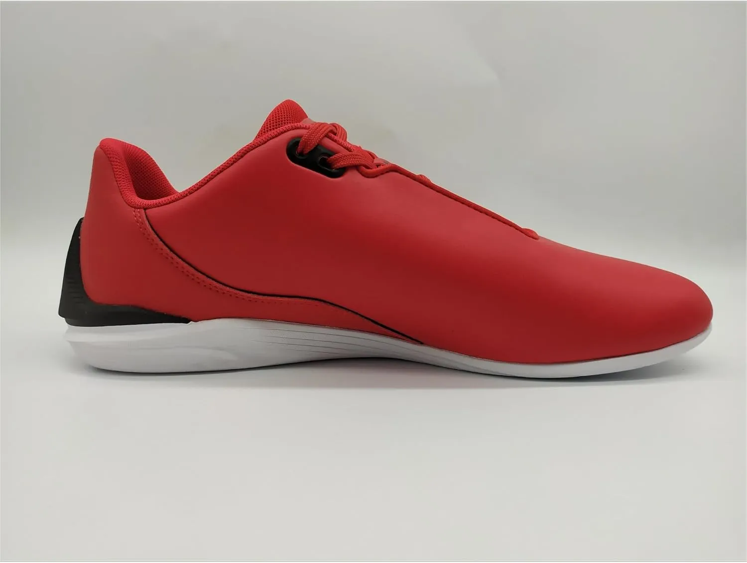 PUMA Men's Ferrari Drift Cat Decima Sneaker