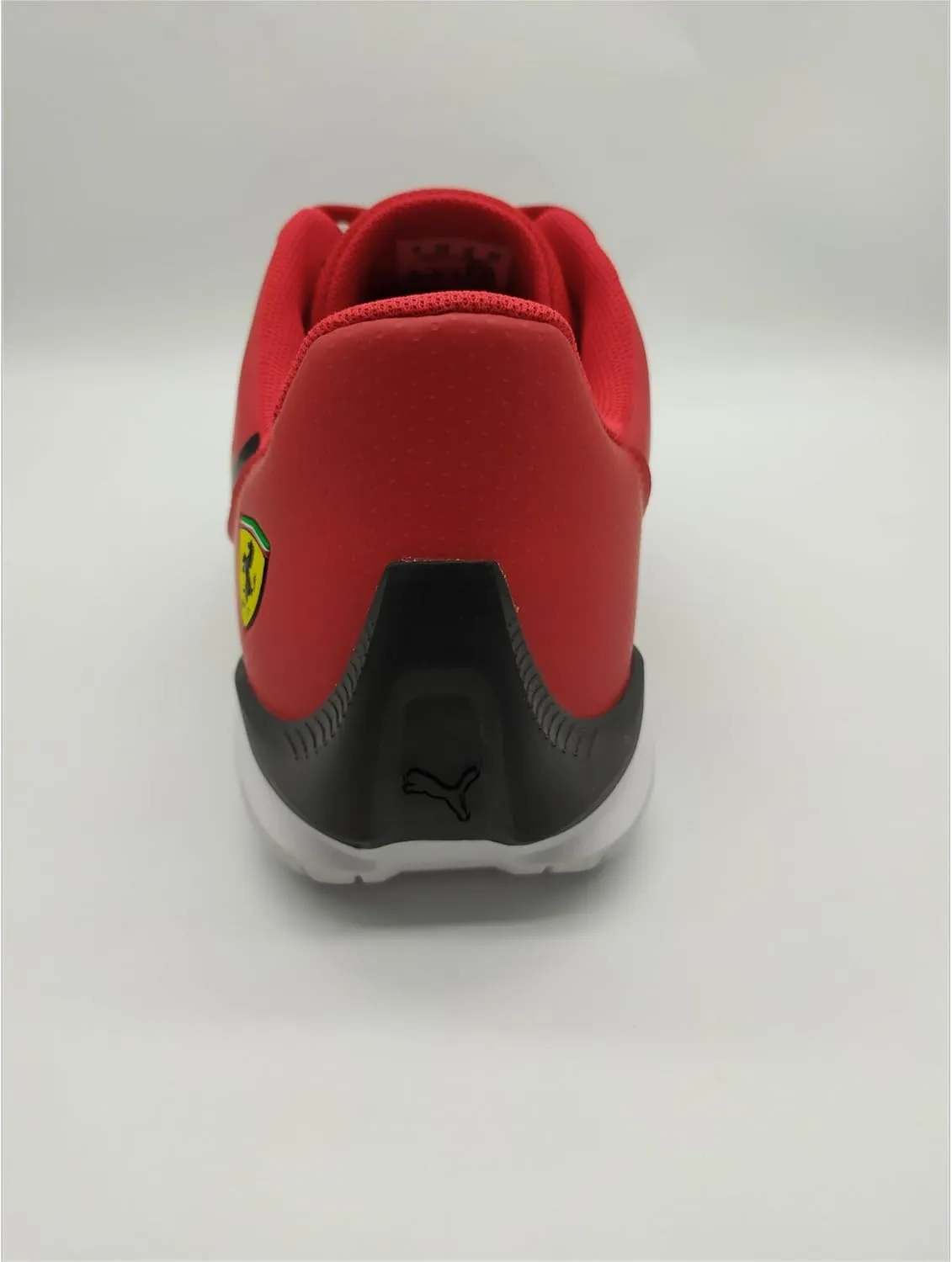 PUMA Men's Ferrari Drift Cat Decima Sneaker