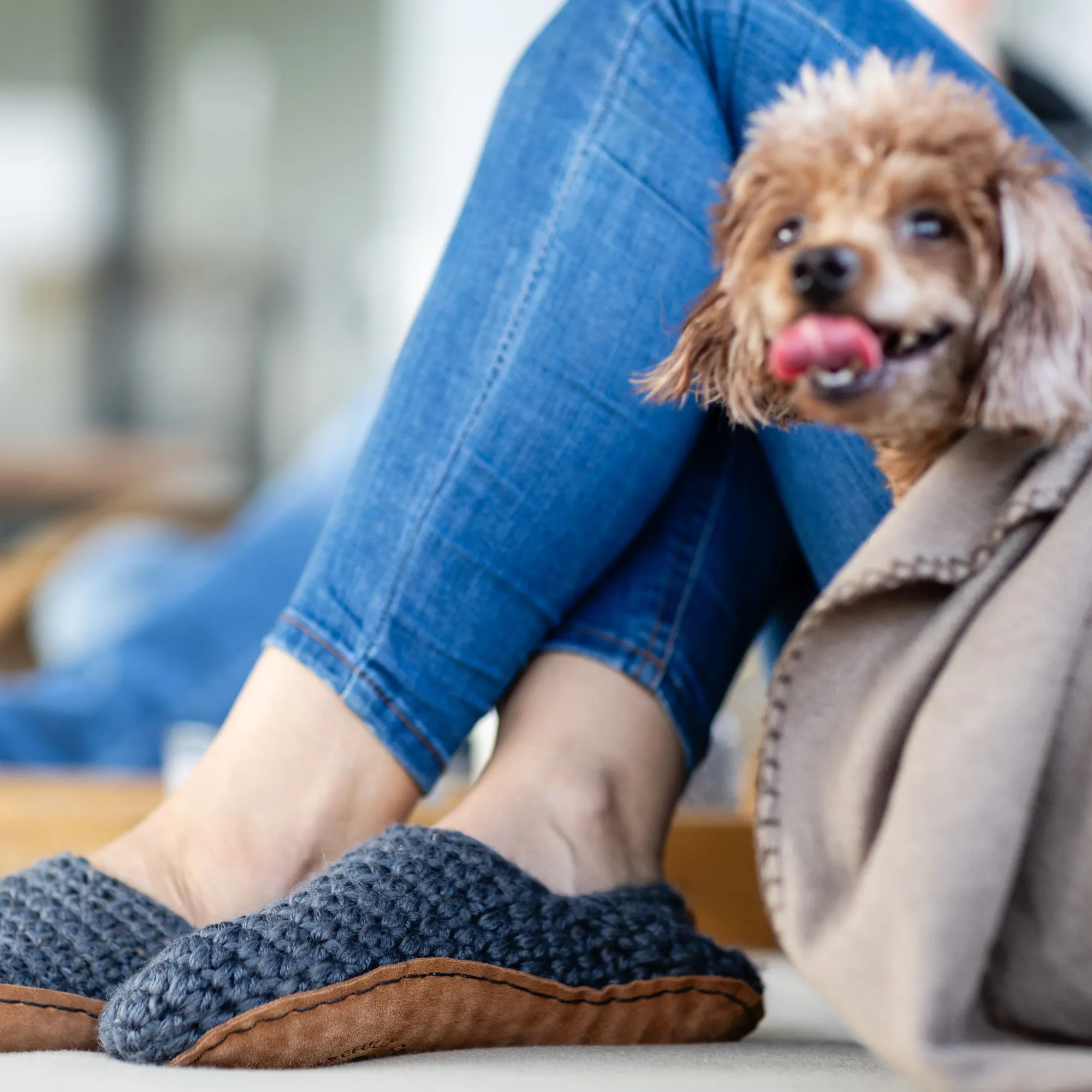 Quick resolution Slip-on Slippers Secure platform Wool Light |