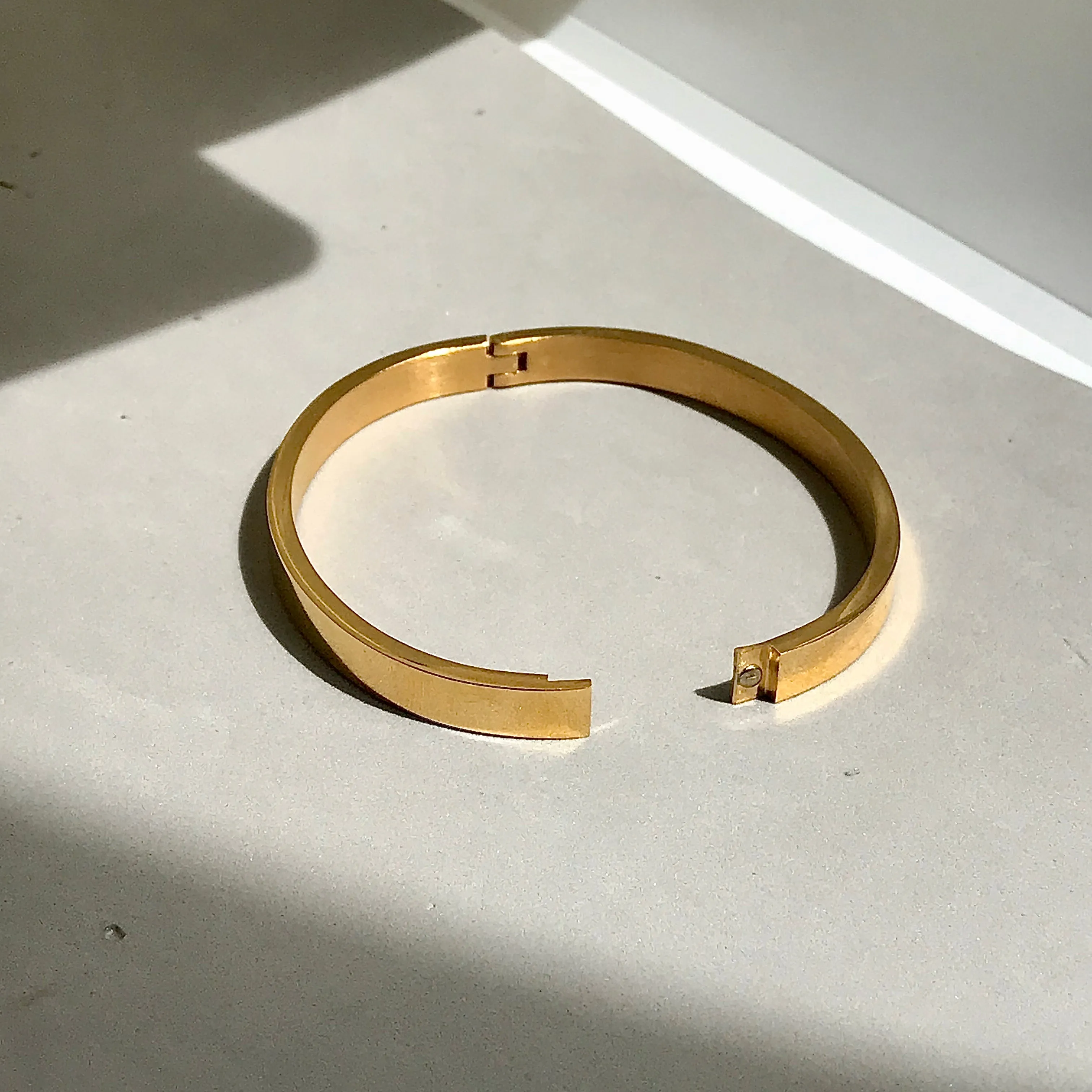 The Flat Thick Plain Bangle