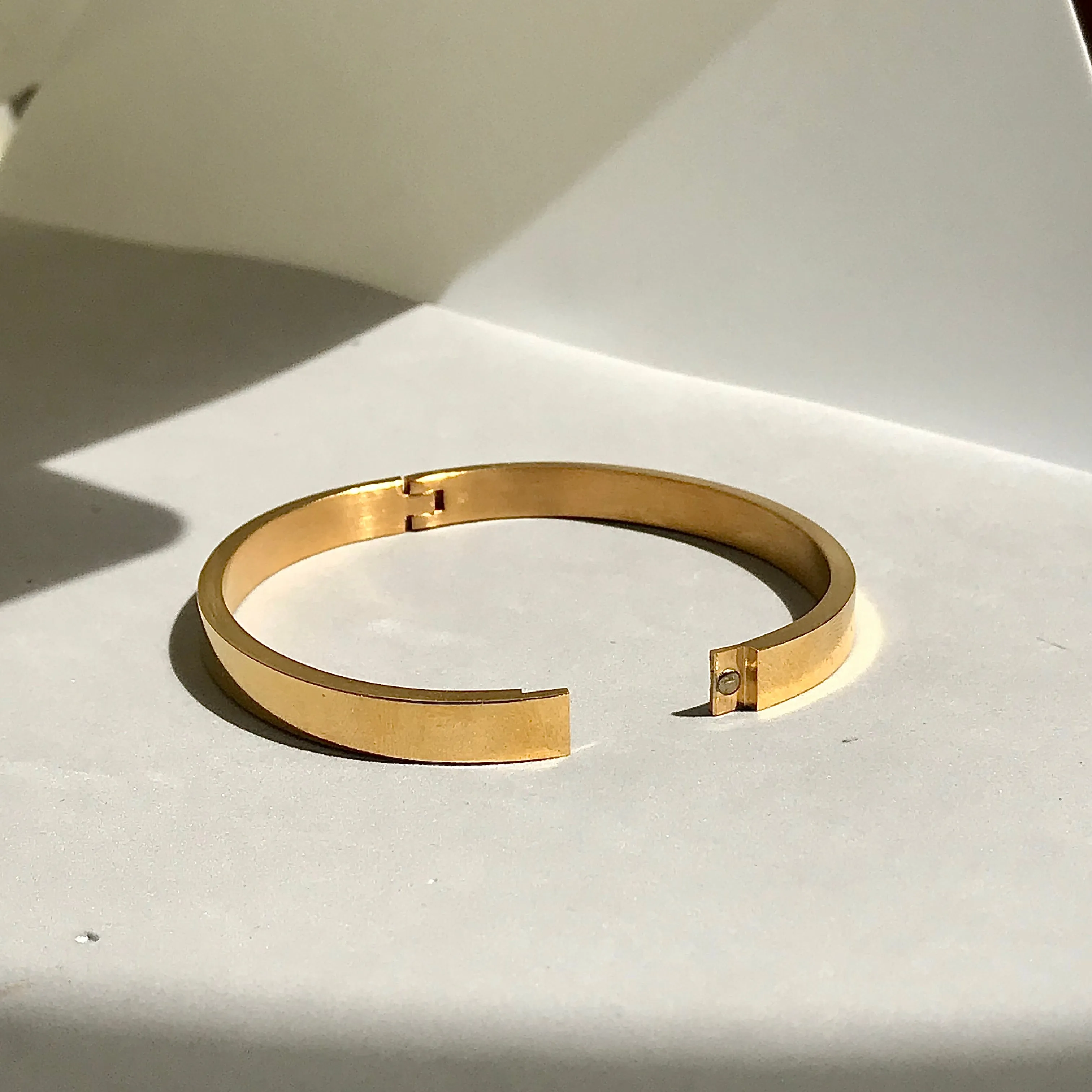 The Flat Thick Plain Bangle