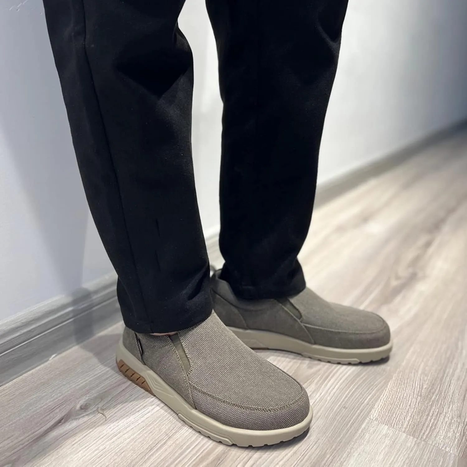 UPIShi Men's Slip On Arch Support Loafers Casual Orthopedic Plantar Fasciitis Relief Non Slip Canvas Comfortable Walking Shoes