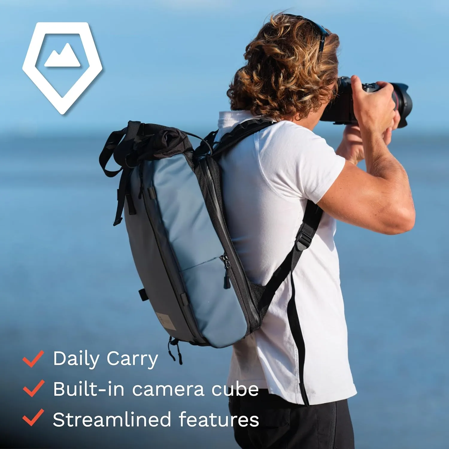 WANDRD PRVKE Lite - Photography Bag - Water Resistant Camera Backpack for Photographers - Anti-Theft Travel Bag with 14-Inch Laptop Sleeve and Fleece-Lined Pockets (Aegean Blue)