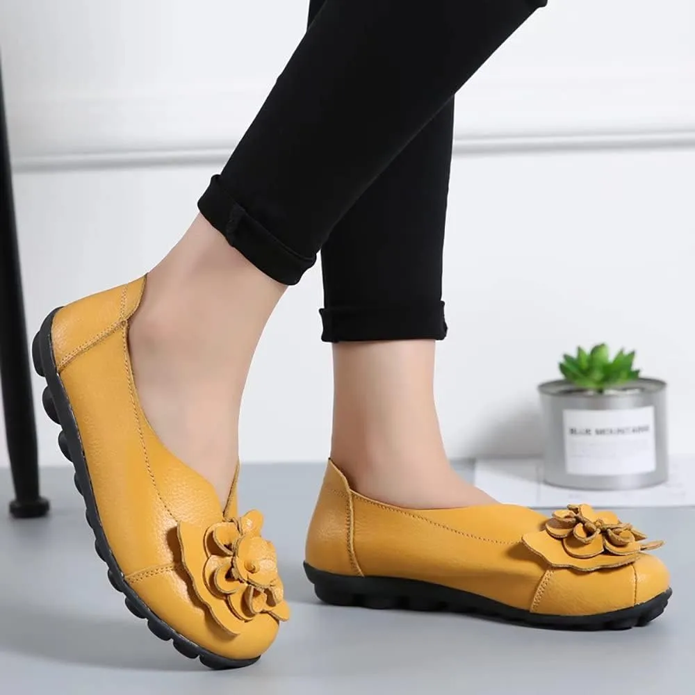 WERWAES Casual Leather Loafers Shoes for Womens Slim Lightweight Soft Sole Flat Moccasins Shoes with Flowers Cowhide Round Toe Slip on Womens Loafer Indoor Outdoor Walking Womens Shoes
