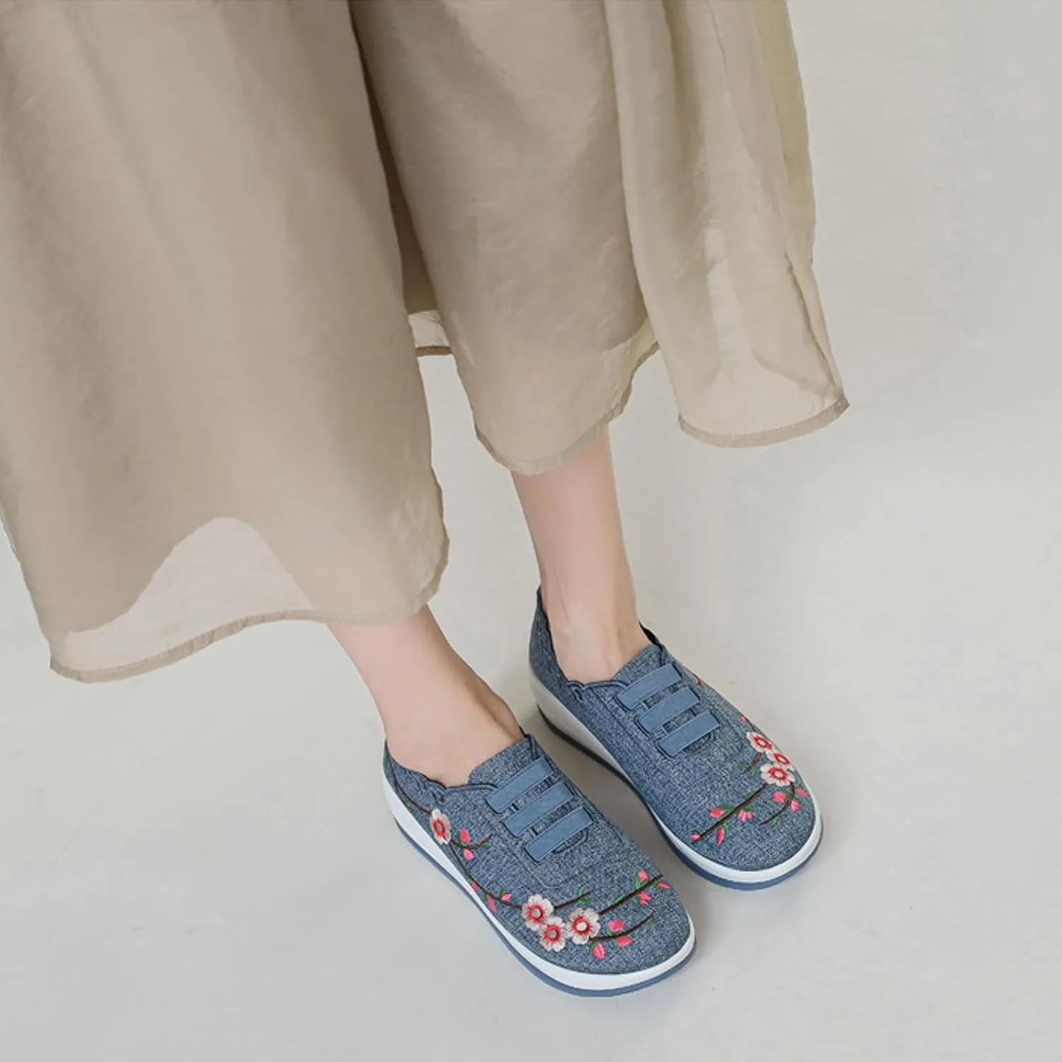 Women's Embroidered Platform Orthopedic Sneakers,Breathable Knited Mesh Lightweight Walking Shoes,Comfortable Slip On Hidden Wedges Walking Shoes