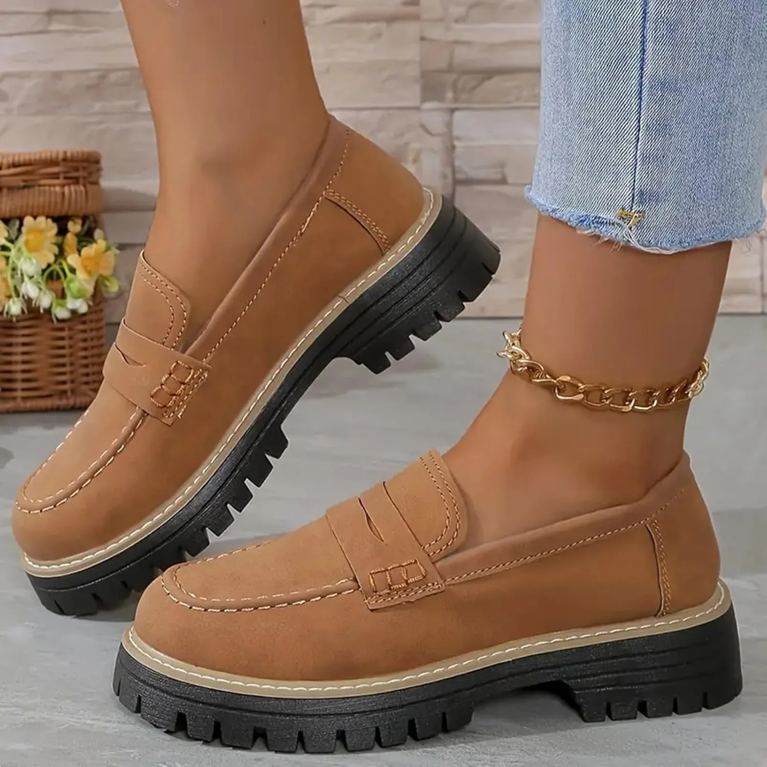 Womens Loafers Comfortable Dressy 2025 Platform Loafers for Women Suede Penny Loafers Lug Sole Casual Slip-Ons Work Business Casual Shoes Women