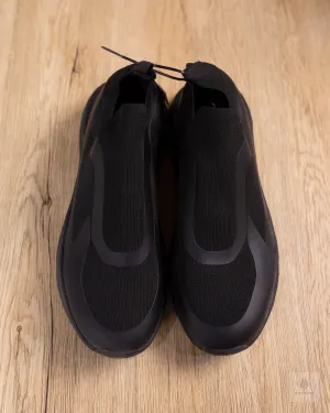 Zara All Black Sneaker