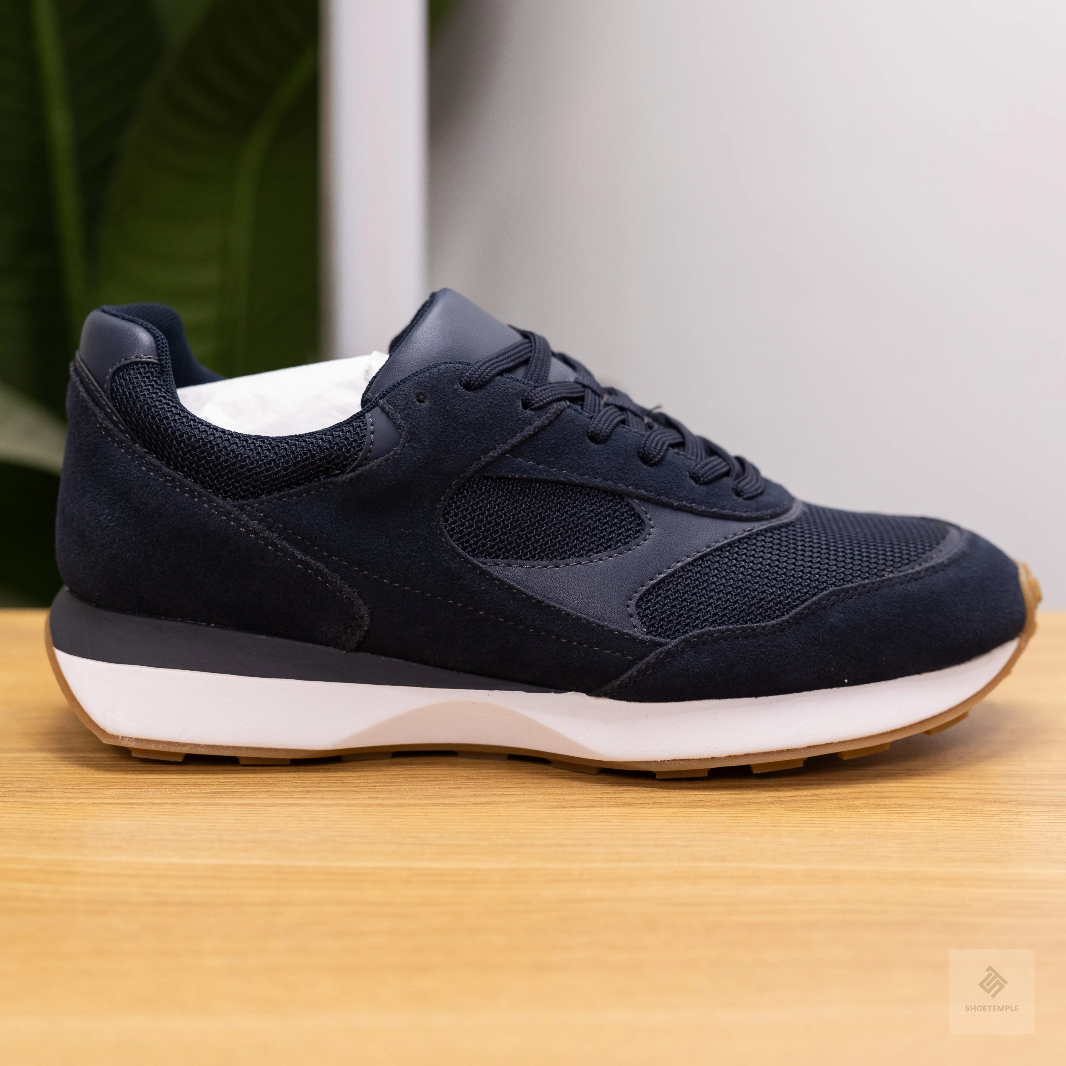 Zara Leather Retro Running Sneaker