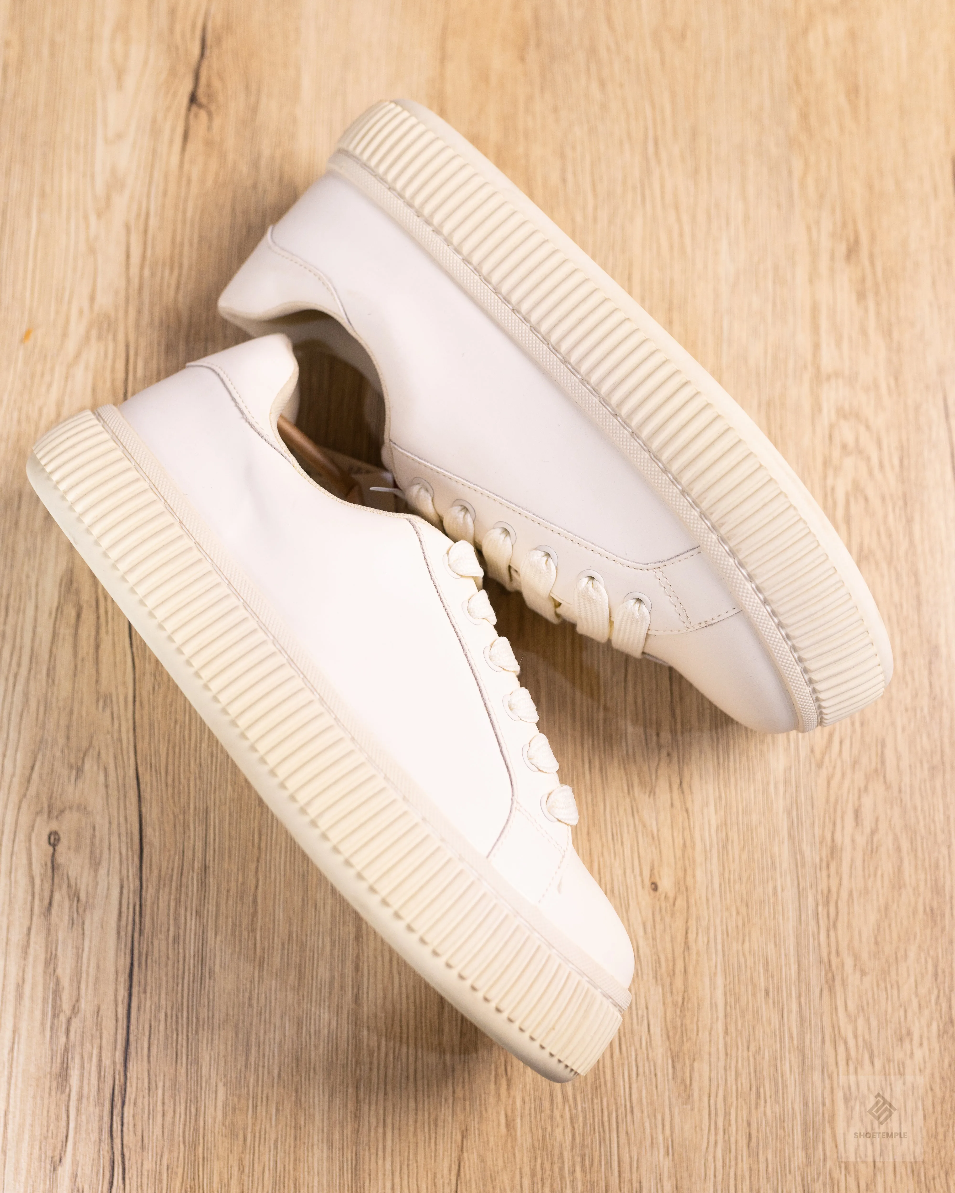 Zara Off White Sneaker