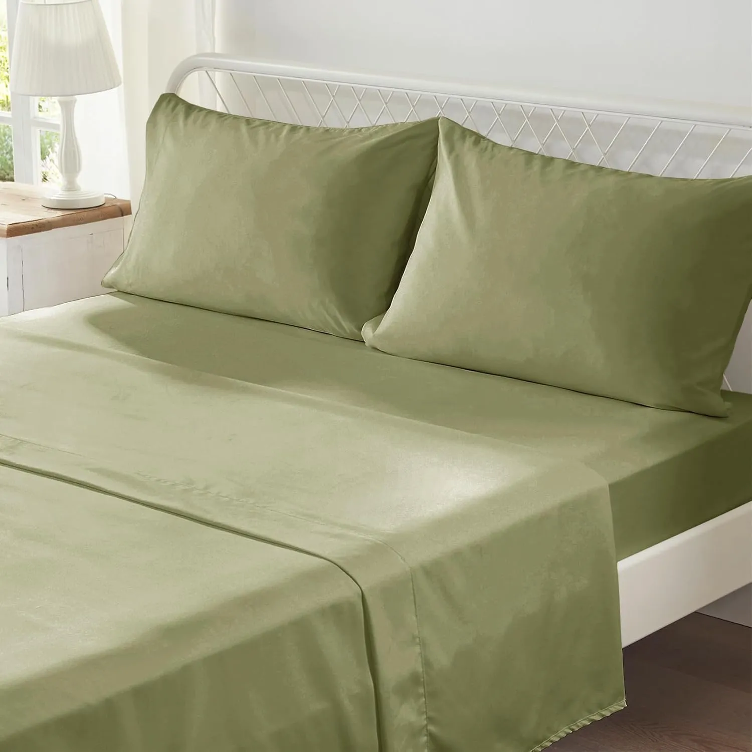 Zzlpp Queen Comforter Set 7 pieces, Army Green Tufted Bed in a Bag with Comforter and Sheets, All Season Boho Bedding Sets with 1 Comforter, 2 Pillow Shams, 2 Pillowcases, 1 Flat Sheet, 1 Fitted Sheet